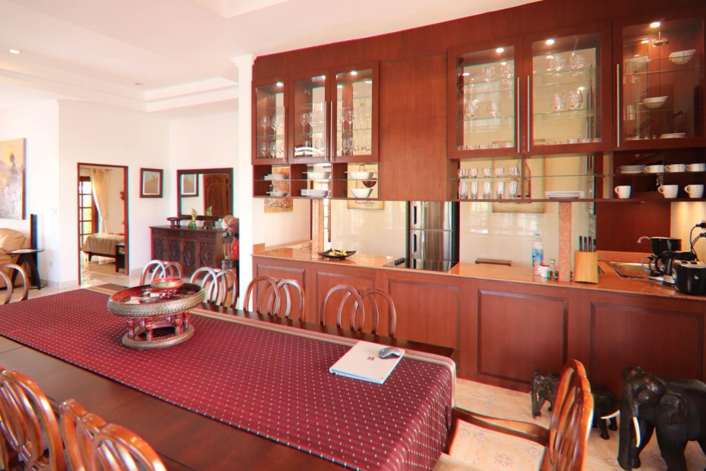 Luxurious 3-Bed Villa with Private Pool &amp; Sauna in Central Hua Hin - Soi 94 - photo 10