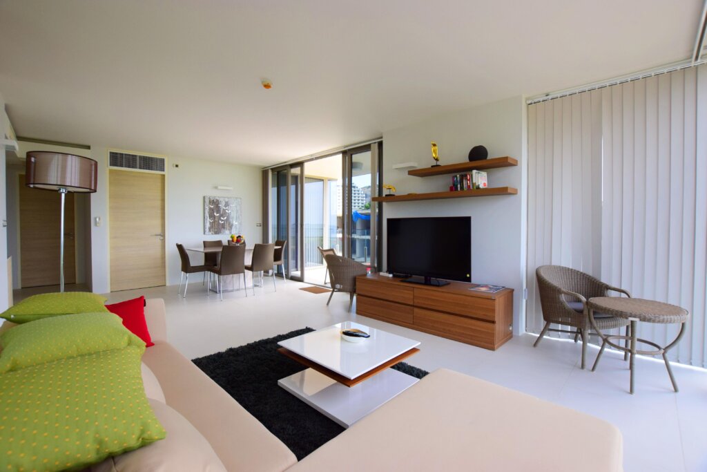 Rare Dual-View Corner Suite: 3BR Beachfront Living with Sea &amp; Golf Course Panoramas for Sale in Hua Hin - Khao Takiab - photo 11