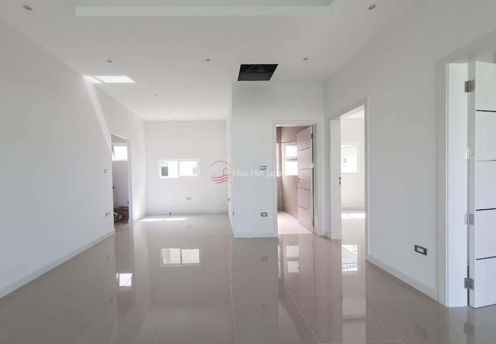 Inviting 2-Bedroom Villa within the Esteemed Smart House Project in Thap Tai, Hua Hin Available for Sale (Off Plan) - Hua Hin - photo 13