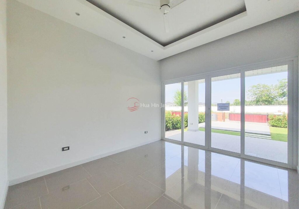 Inviting 2-Bedroom Villa within the Esteemed Smart House Project in Thap Tai, Hua Hin Available for Sale (Off Plan) - Hua Hin - photo 11