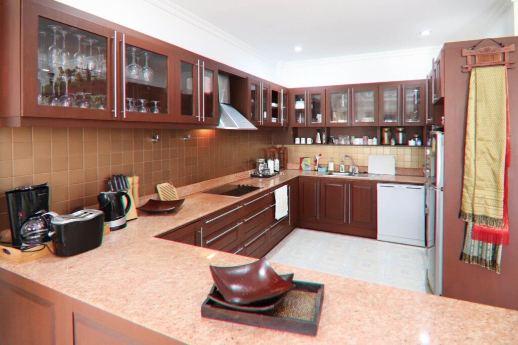 3-Bedroom Modern Pool Villa with Jacuzzi in Hua Hin City Center - Soi 94 - photo 10