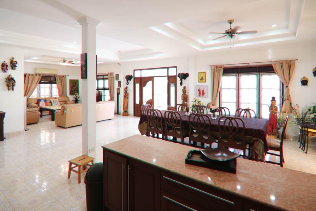 3-Bedroom Modern Pool Villa with Jacuzzi in Hua Hin City Center - Soi 94 - photo 9