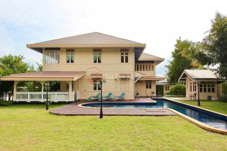 Historic 1899 Golden Teak Mansion For Sale In Hua Hin - Hua Hin - photo 15