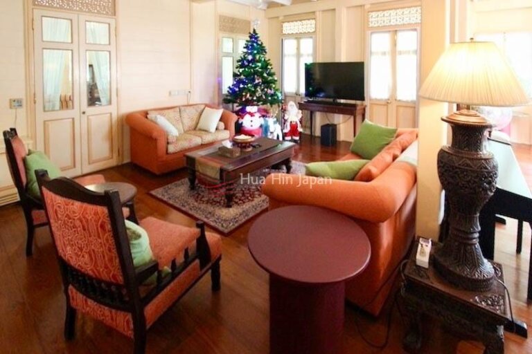 Historic 1899 Golden Teak Mansion For Sale In Hua Hin - Hua Hin - photo 11