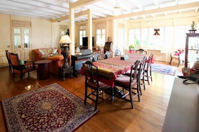 Historic 1899 Golden Teak Mansion For Sale In Hua Hin - Hua Hin - photo 10
