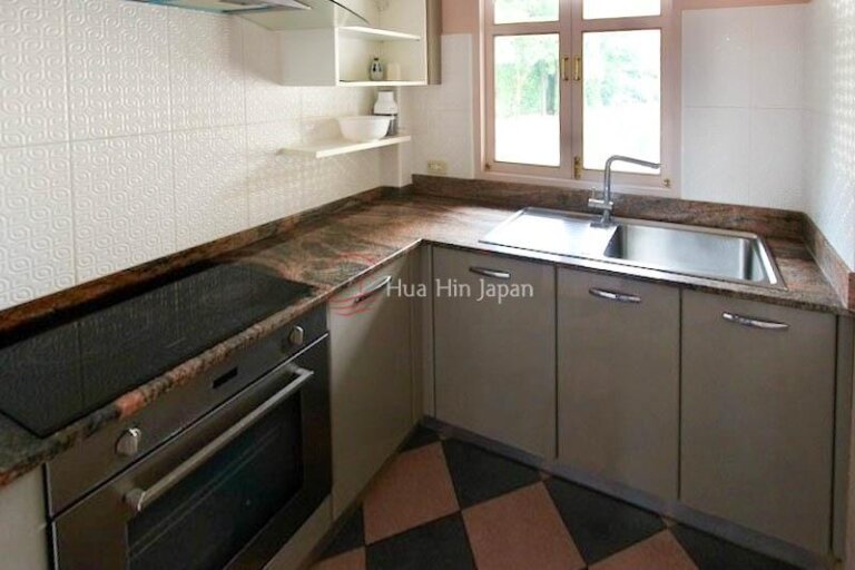 Historic 1899 Golden Teak Mansion For Sale In Hua Hin - Hua Hin - photo 3