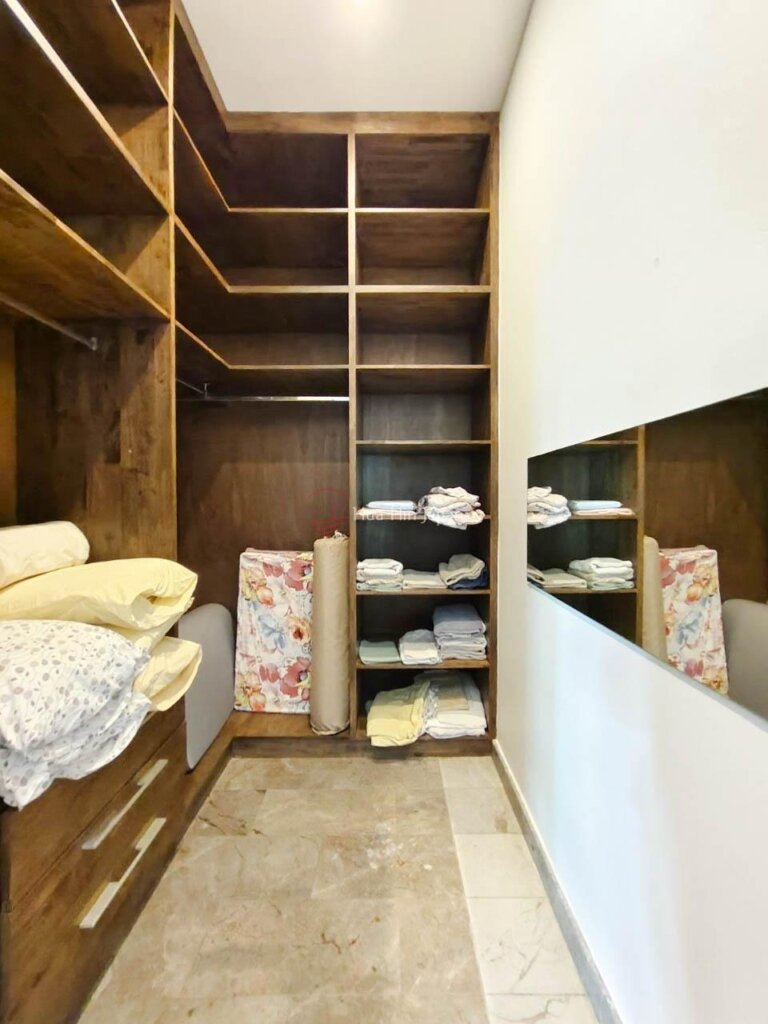 Very Solid Modern Bali Style Mansion 4 Bedroom Near Khao Kalok Beach (unfurnished) - Pranburi - photo 12