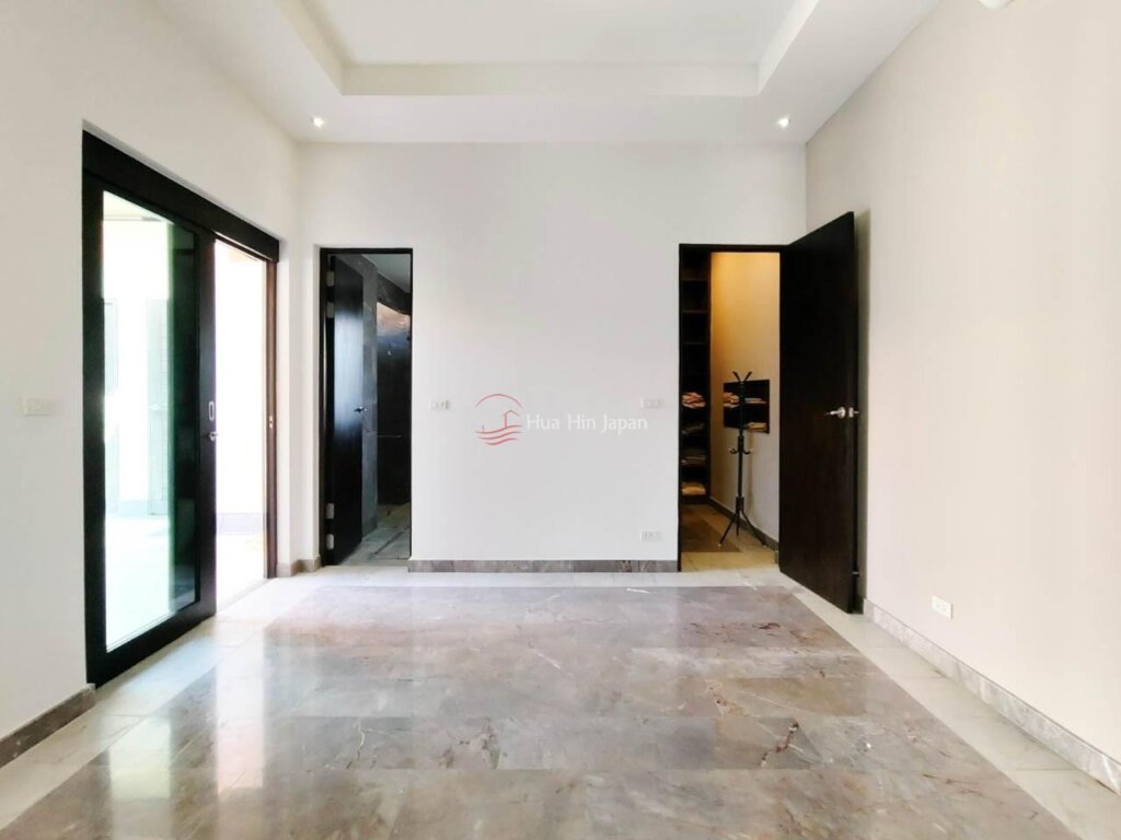 Very Solid Modern Bali Style Mansion 4 Bedroom Near Khao Kalok Beach (unfurnished) - Pranburi - photo 11