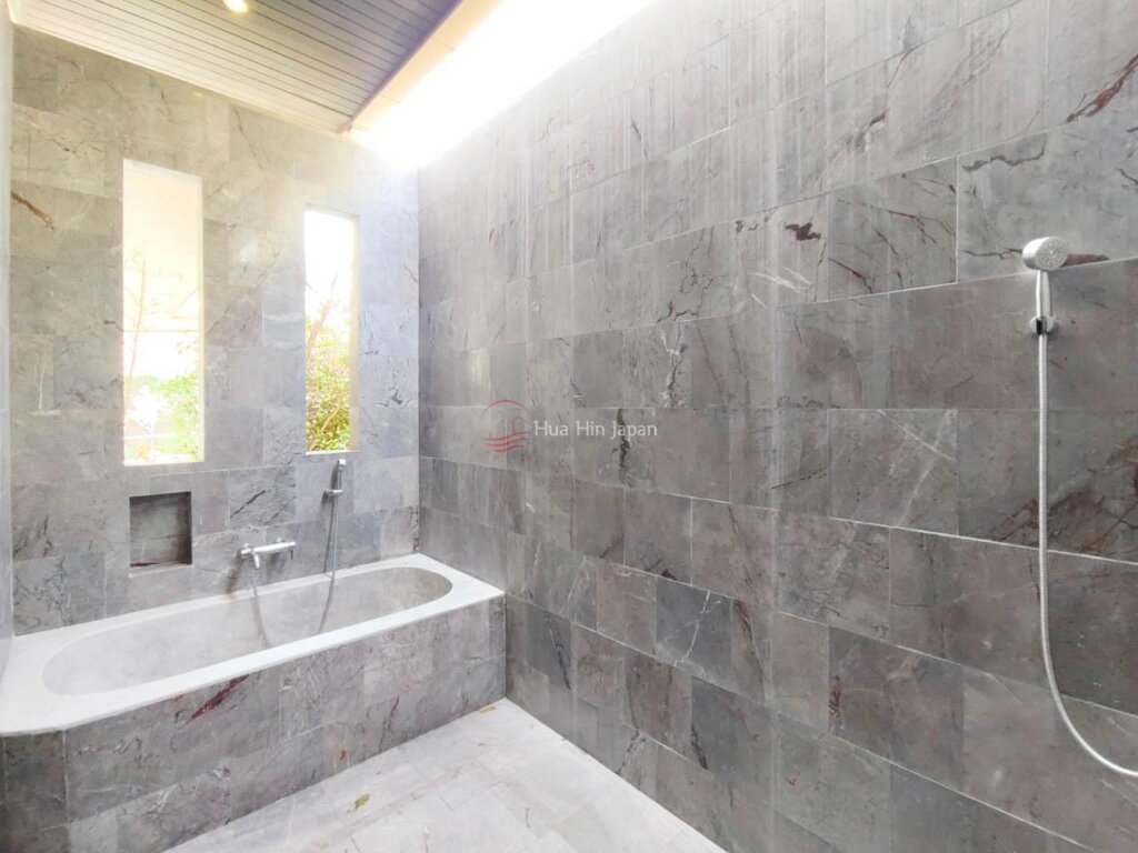 Very Solid Modern Bali Style Mansion 4 Bedroom Near Khao Kalok Beach (unfurnished) - Pranburi - photo 5