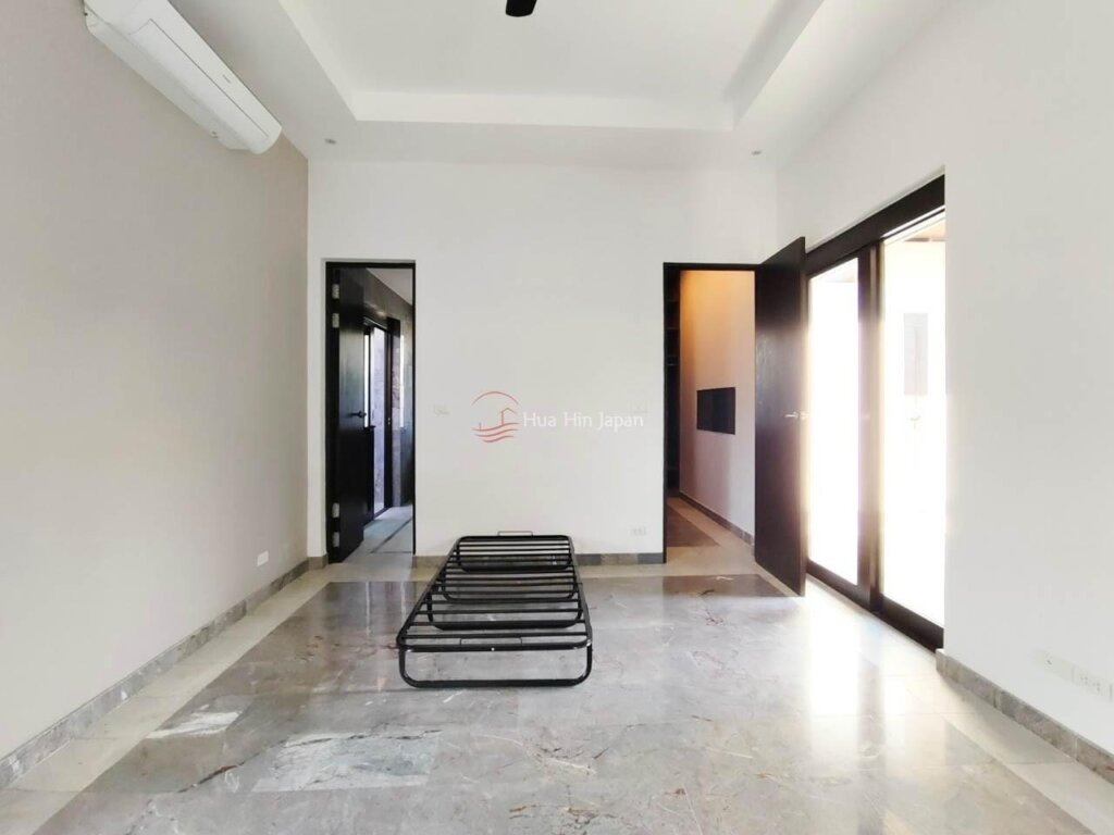 Very Solid Modern Bali Style Mansion 4 Bedroom Near Khao Kalok Beach (unfurnished) - Pranburi - photo 2