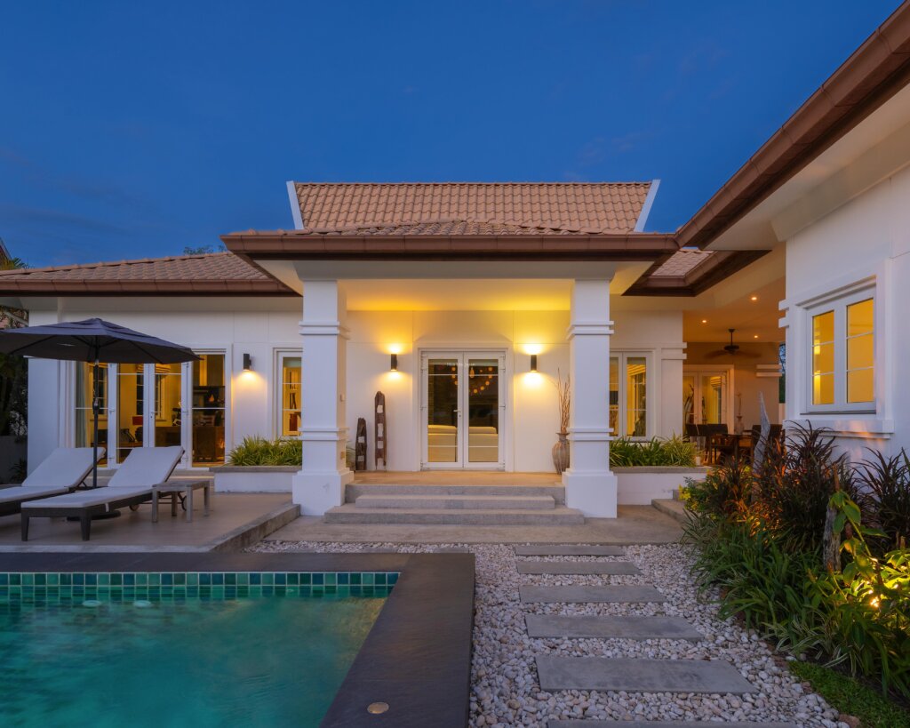 Balinese 2 Bedroom Pool Villa Inside Prestigious Belvida Residence Near Town (Completed &amp; Fully Furnished) - Khao Takiab - photo 13