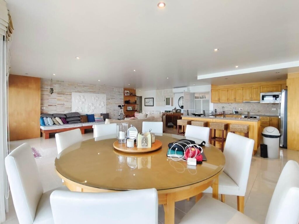 Spacious 3-Bedroom Beachfront Condo with Panoramic Sea Views for Rent in Baan Ruen Rom, Cha-Am (Fully Furnished) - Cha-Am - photo 14