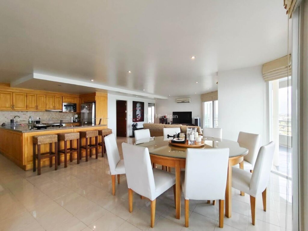 Spacious 3-Bedroom Beachfront Condo with Panoramic Sea Views for Rent in Baan Ruen Rom, Cha-Am (Fully Furnished) - Cha-Am - photo 13
