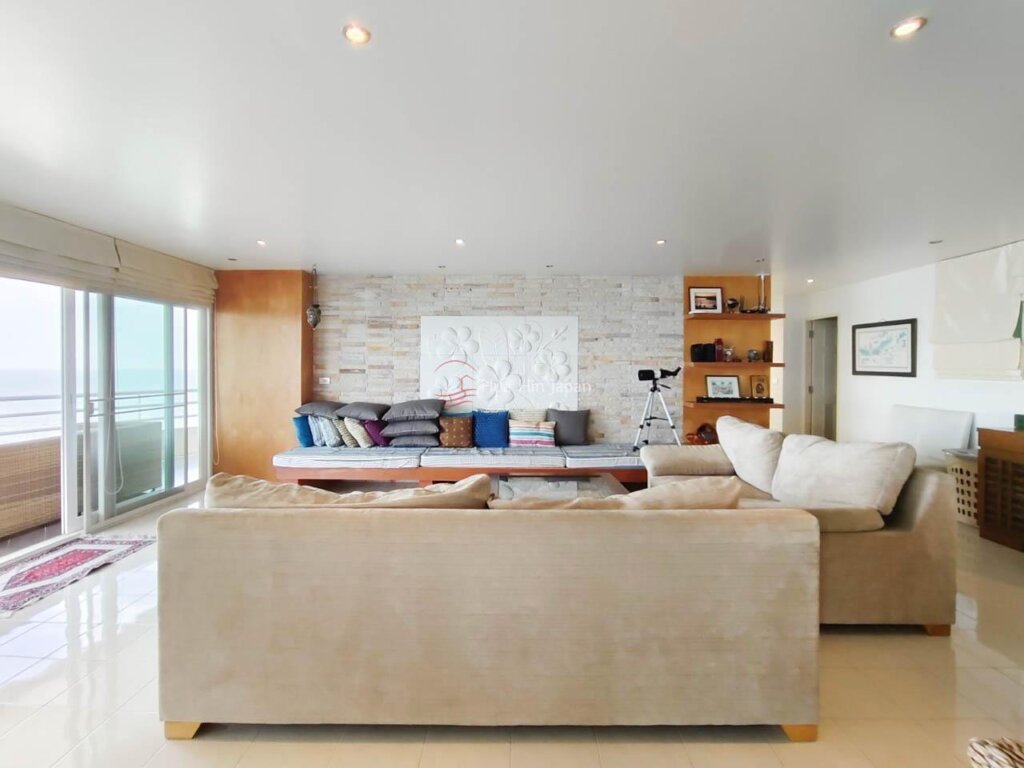 Spacious 3-Bedroom Beachfront Condo with Panoramic Sea Views for Rent in Baan Ruen Rom, Cha-Am (Fully Furnished) - Cha-Am - photo 12