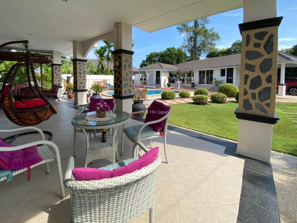 “Price Reduced” 3 Bedroom Contemporary Pool Villa with Private Garden in Palm Hills, Hua Hin - Cha-Am - photo 16