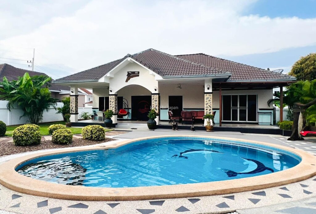 “Price Reduced” 3 Bedroom Contemporary Pool Villa with Private Garden in Palm Hills, Hua Hin - Cha-Am - photo 1