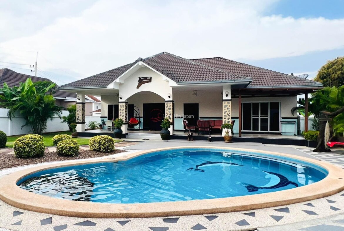 3 Bedroom Contemporary Pool Villa with Private Garden in Palm Hills, Hua Hin