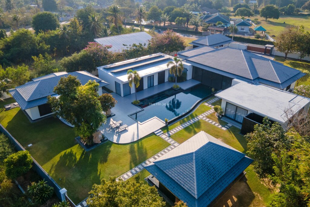 Luxury 6 Bedroom Pool Villa For Sale in Hin Lek Fai - Hin Lek Fai, Thailand