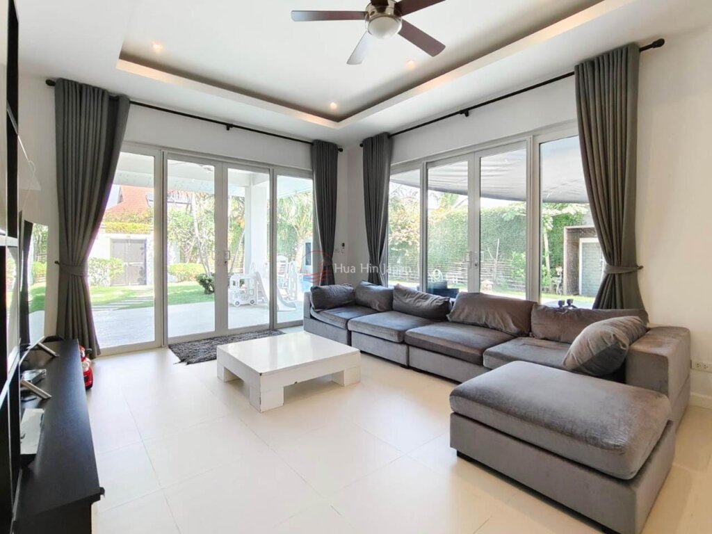 **Price Reduced** High-Quality 3-Bedroom Pool Villa for Sale in Popular Smart House Valley, Thap Tai Road, Hua Hin (Ready to move in) - Hua Hin - photo 11