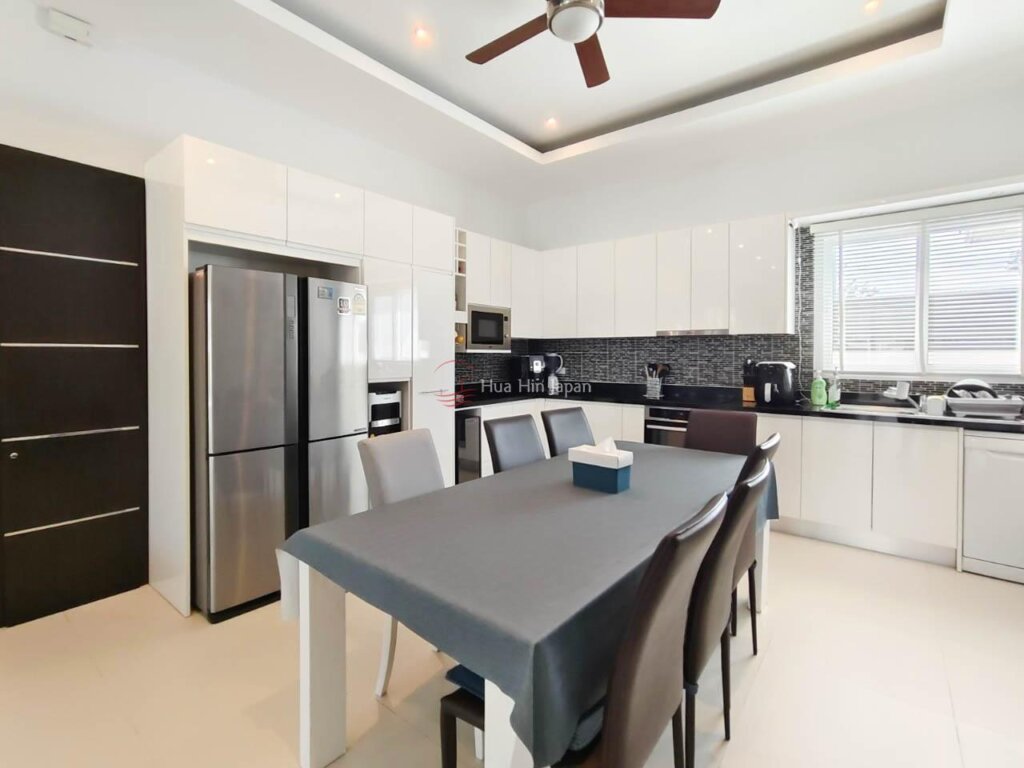 **Price Reduced** High-Quality 3-Bedroom Pool Villa for Sale in Popular Smart House Valley, Thap Tai Road, Hua Hin (Ready to move in) - Hua Hin - photo 6