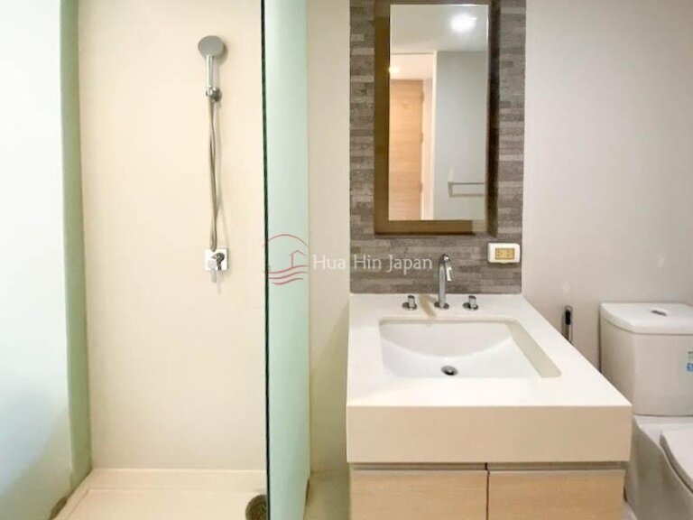 2 Bedroom Unit inside Beach Condo with Rooftop Pool For Sale Khao Takiab - Khao Takiab - photo 4