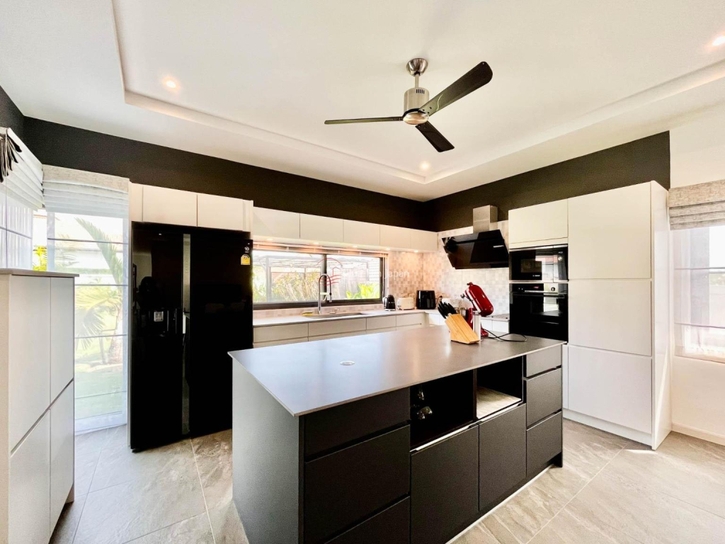 Amazing a large plot of land and&nbsp; Pool Villa at Mali lotus for sale - Hua Hin - photo 10