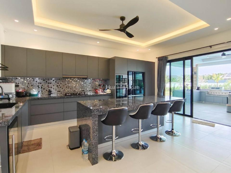 Very Solid 4 Bedroom Pool Villa on 2,500 sqm Land in South of Hua Hin for Sale (Completed in 2023, Fully Furnished) - Hua Hin - photo 12