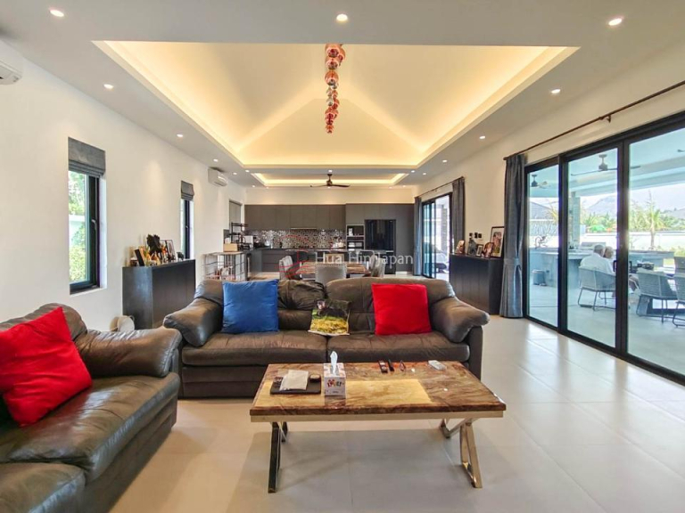 Very Solid 4 Bedroom Pool Villa on 2,500 sqm Land in South of Hua Hin for Sale (Completed in 2023, Fully Furnished) - Hua Hin - photo 10