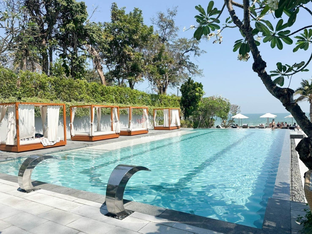 2 Bedroom Corner Unit For Rent, at Luxurious InterContinental Condominium In Hua Hin Centre - Hua Hin - photo 11