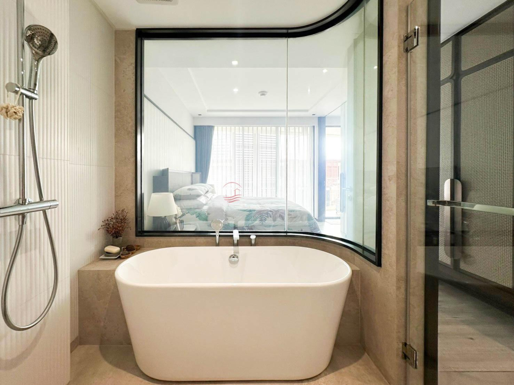 2 Bedroom Corner Unit For Rent, at Luxurious InterContinental Condominium In Hua Hin Centre - Hua Hin - photo 8