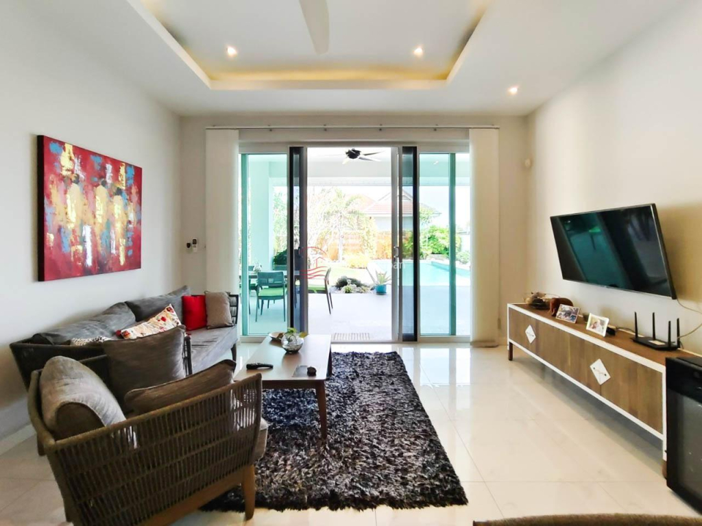 High-Quality 3-Bedroom Pool Villa for Sale in Popular Smart House Valley, Thap Tai Road, Hua Hin (Ready to move in) - Hua Hin - photo 14