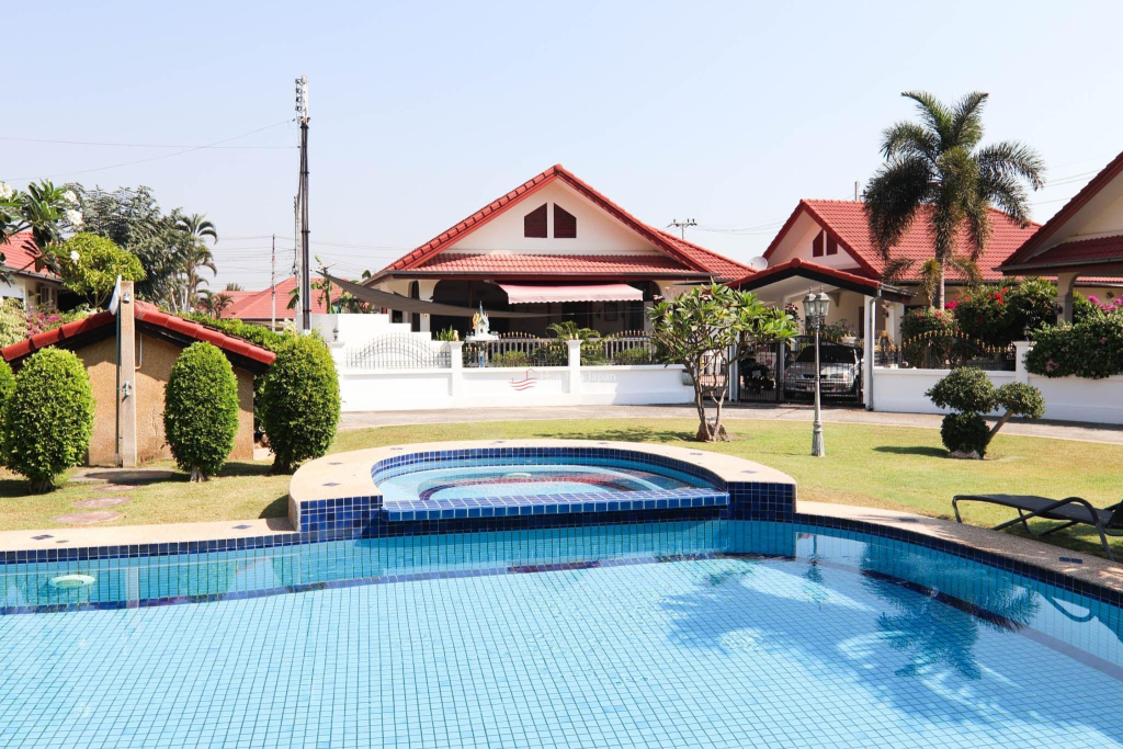 3 Bedroom Villa with 2 Bathrooms for Sale in Hua Hin North, Hua Hin - Hua Hin, Thailand