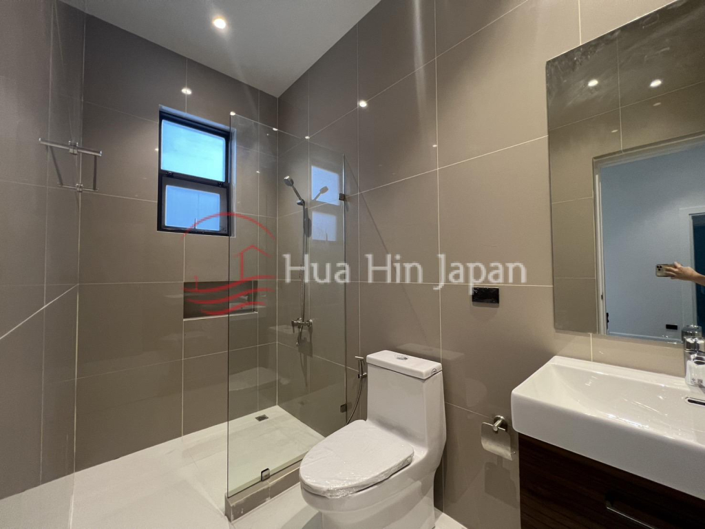 Newly Completed 3-Bedroom Modern Pool Villa for Sale Near Black Mountain Golf, Hua Hin - Hua Hin - photo 2
