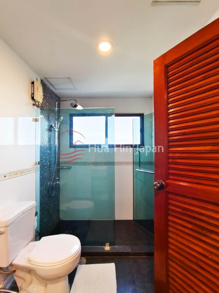 Seaview 3 Bedroom Beachfront condominium at Chearanai Condo in Chaam - Hua Hin - photo 7