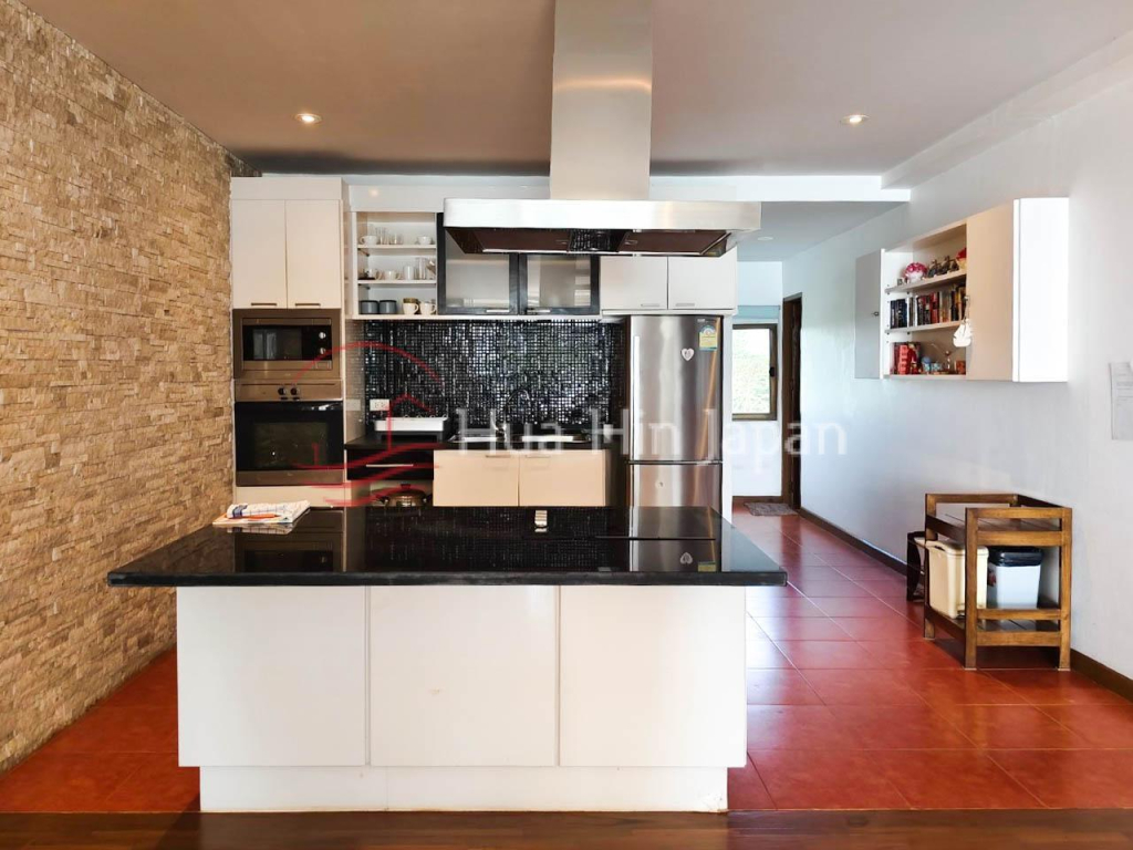 Seaview 3 Bedroom Beachfront condominium at Chearanai Condo in Chaam - Hua Hin - photo 6
