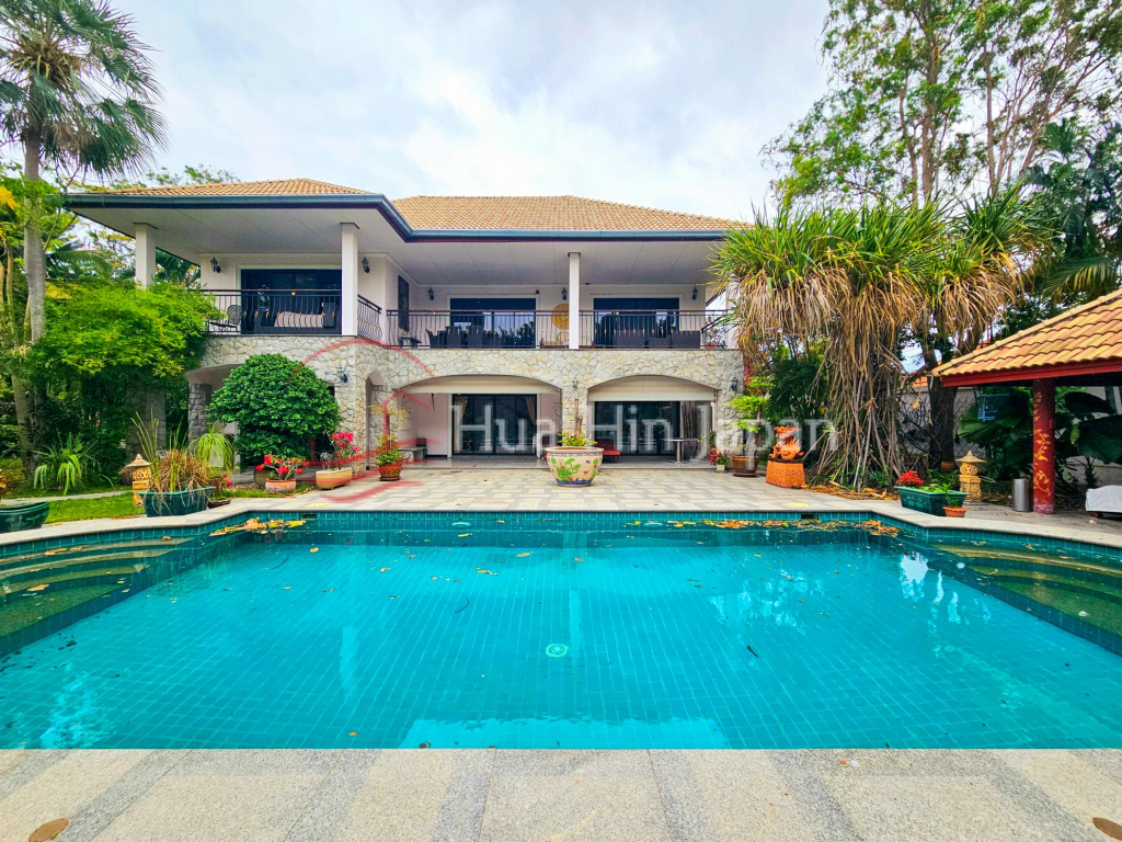 Elegant 2-Storey Pool Villa in Popular Vineyard Project – 3 Bed, 4 Bath in Hua Hin Soi 114 | For Sale (Freehold) - Hua Hin, Thailand