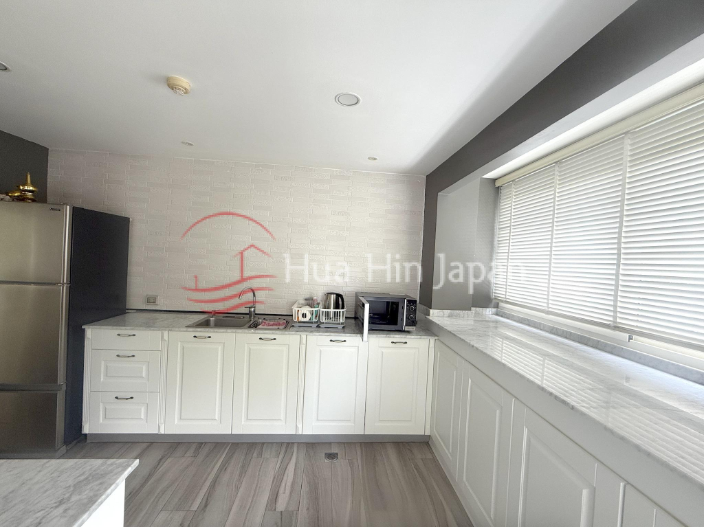 4 Bedroom Unit at Royal Princess Beachfront Condominium close to BluPort Shopping Mall - Hua Hin - photo 9