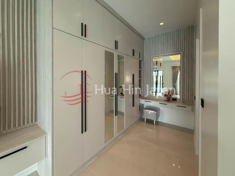 3 Bedroom Energy-Saving Pool Villa with Private Pool Near Black Mountain (Off-Plan) - Hin Lek Fai - photo 11