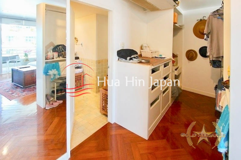 A Large Sea View Unit in Baan Chai Talay Beachfront Condo in Khao Takiab Hua Hin for Sale - Khao Takiab - photo 11