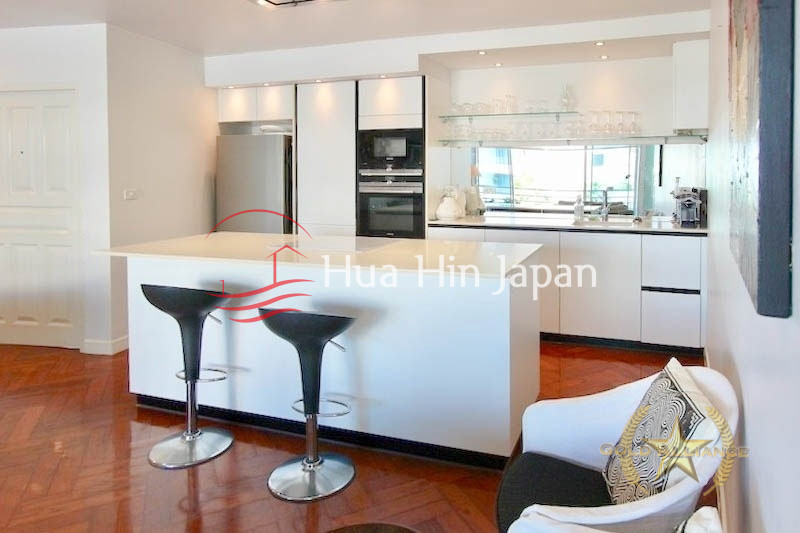 A Large Sea View Unit in Baan Chai Talay Beachfront Condo in Khao Takiab Hua Hin for Sale - Khao Takiab - photo 7