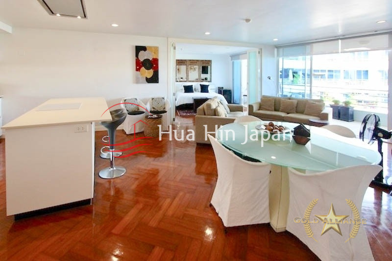 A Large Sea View Unit in Baan Chai Talay Beachfront Condo in Khao Takiab Hua Hin for Sale - Khao Takiab - photo 5