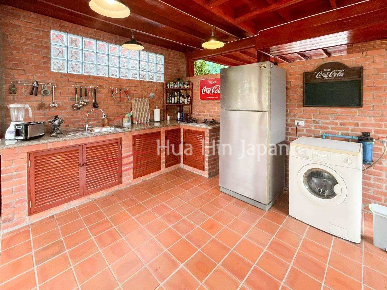 2.5 Bedroom Teakwood House for Sale with a Private Pool near BECC International School, off Soi 112 Hua Hin - Soi 94 - photo 12