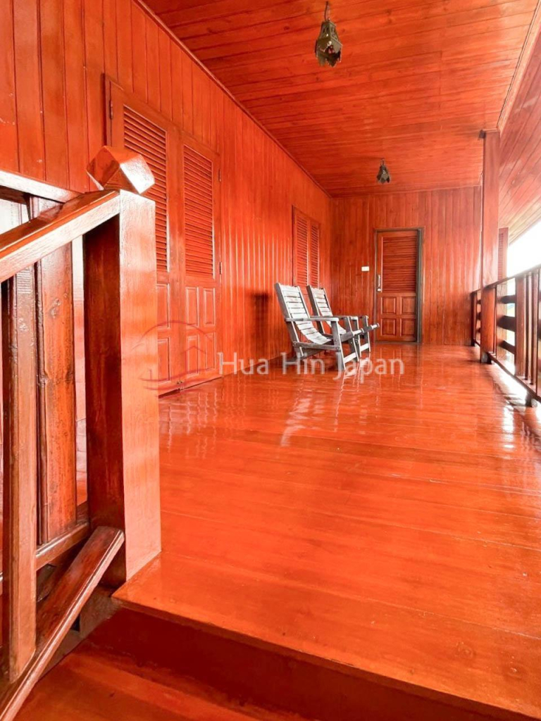 2.5 Bedroom Teakwood House for Sale with a Private Pool near BECC International School, off Soi 112 Hua Hin - Soi 94 - photo 8