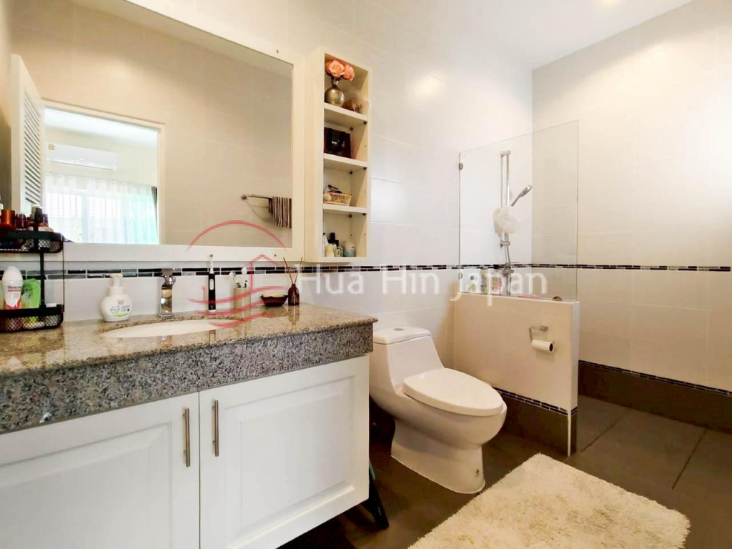 Beautiful 3 Bedroom Villa in Emerald Project (completed) near Pineapple Valley Golf Club - Hua Hin - photo 13