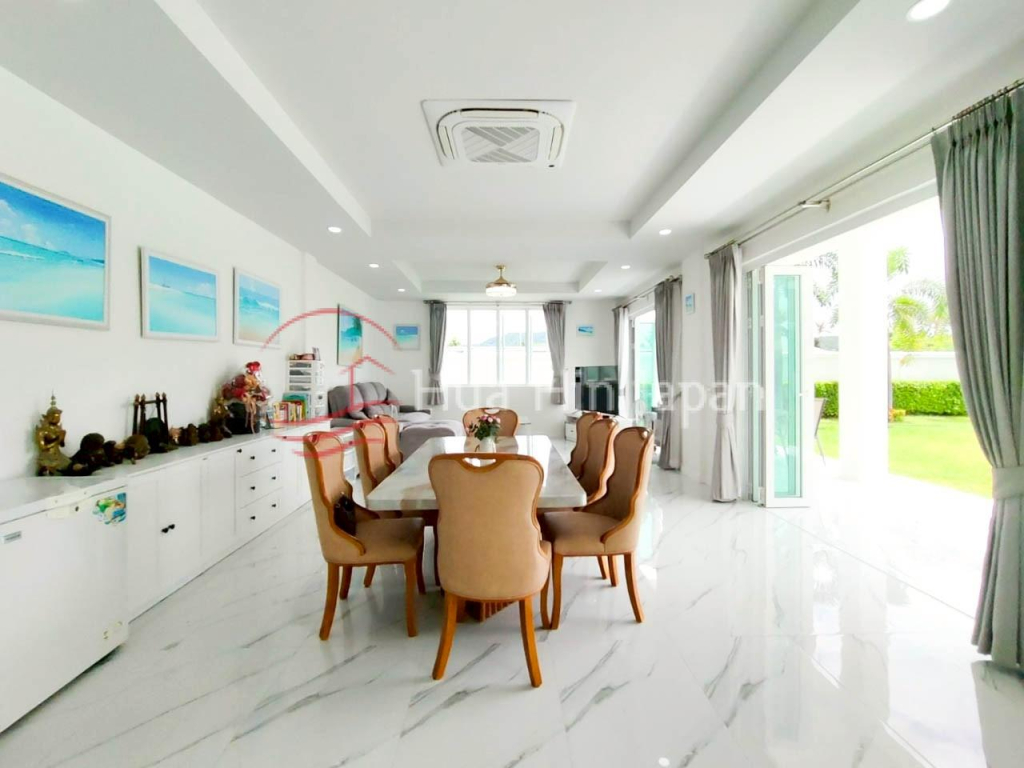 Modern Luxury 7 Bedroom Private pool Villa in Hua Hin Soi 70 For Sale. - Hin Lek Fai - photo 11