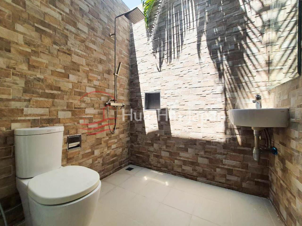 3 Bedroom Pool Villa in popular Red Mountain project off Soi 88 - Hin Lek Fai - photo 7