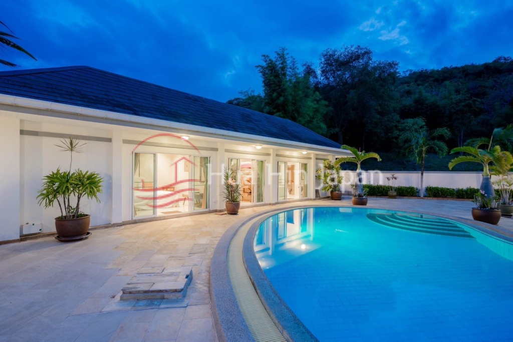 Exclusive 6-Bed Luxury Villa with Private Pool in Hua Hin Soi 156 - Khao Tao - photo 5