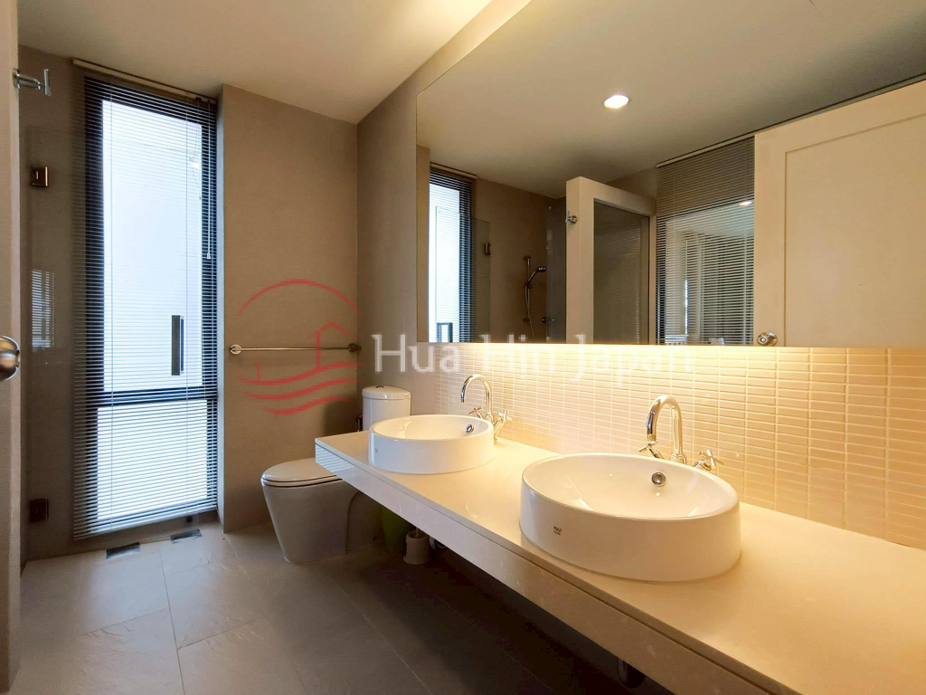 Spacious 2-Bedroom Condo for Sale at Palm Hills Golf Course Includes Lifetime Family Golf Membership - Cha-Am - photo 14