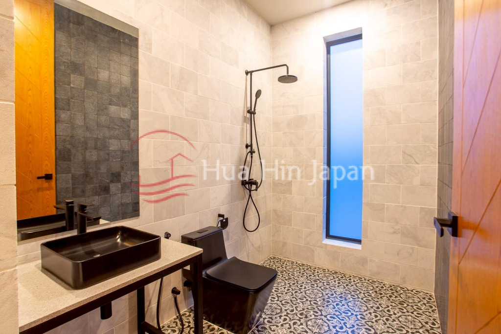 Beautiful Modern Villa At Phu Montra Kehad Soi Hua Hin 126 For Sale - Khao Tao - photo 2
