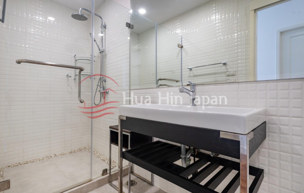 Top-Floor 3-Bedroom Condo with Panoramic Sea Views – Baan Suan Rim Sai, Khao Takiab, Hua Hin for Sale - Khao Takiab - photo 8